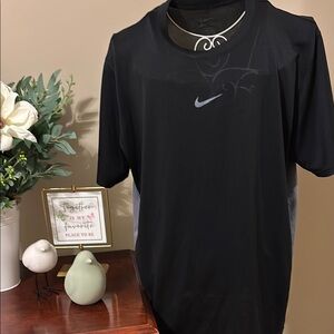 Nike Black Short Sleeve Tee